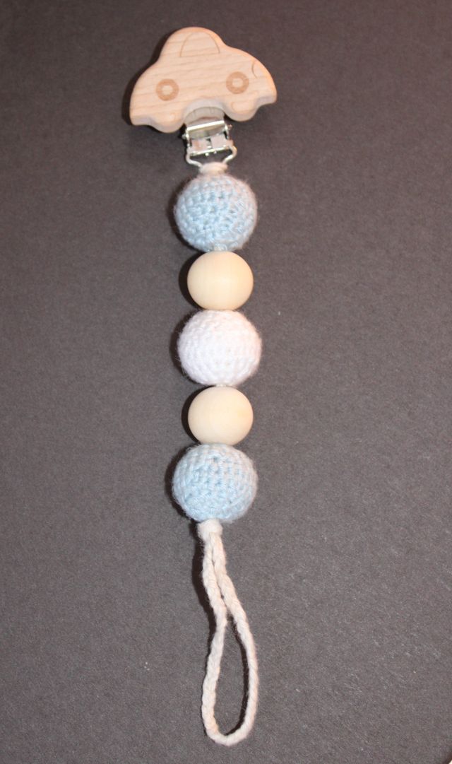 Porta ciuccio fatto a mano all'uncinetto