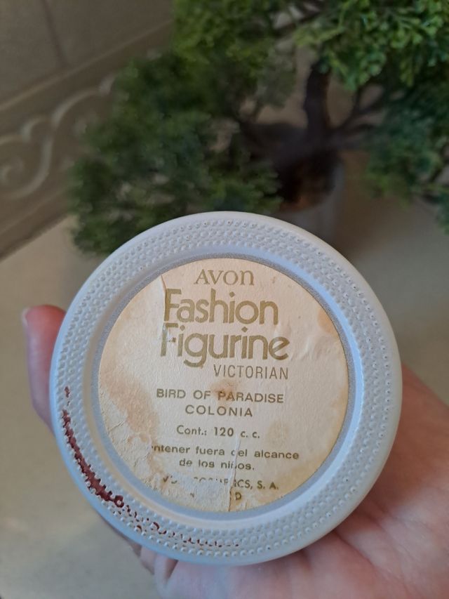 Profumo di colonia VACIO Avon Señorita Victoriana