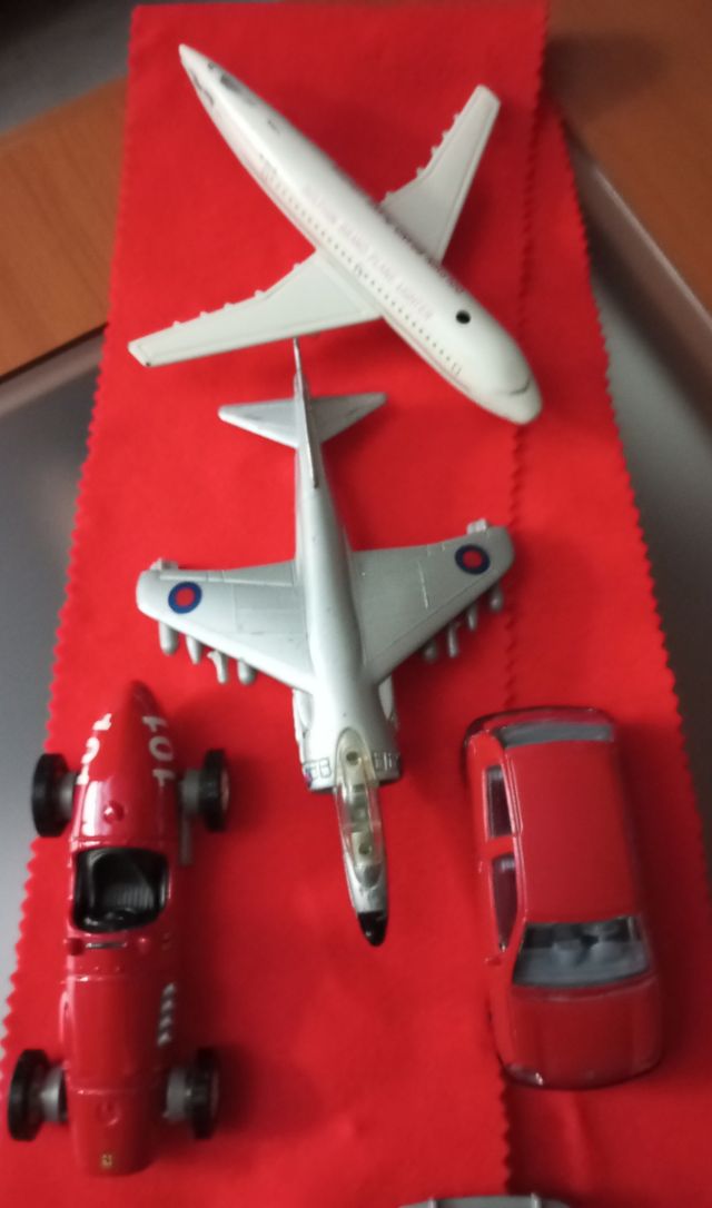 Coches de gama y carreras,motos y aviones