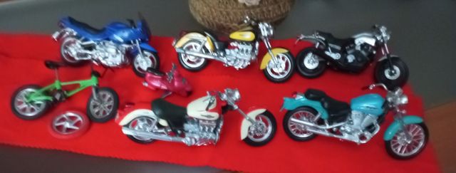 Coches de gama y carreras,motos y aviones