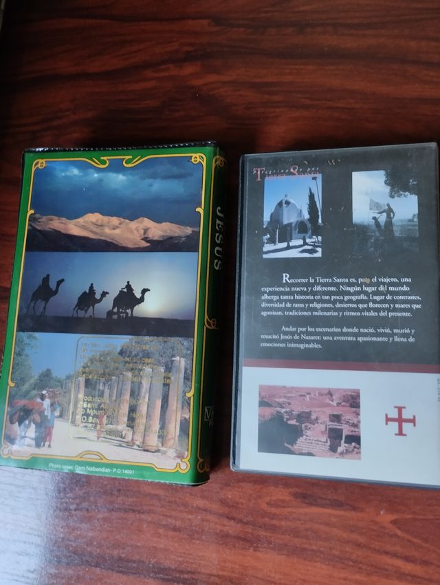 Tierra Santa: VHS y cassetes
