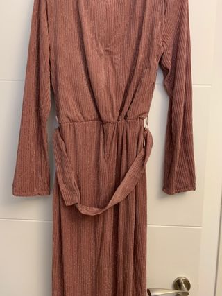 Vestido fiesta color rosa nude