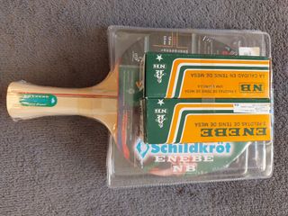 2 Palas tenis de mesa.