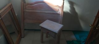 Cabecero de cama ,espejo y mesita de noc