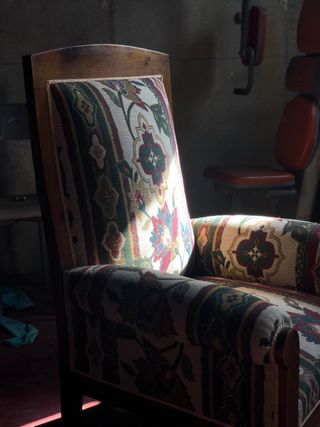 Poltrona elisabetina do século XIX