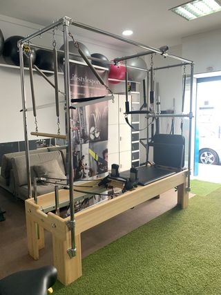 PILATES CADILLAC+REFORMER BALANCED BODY COMO NUEVA