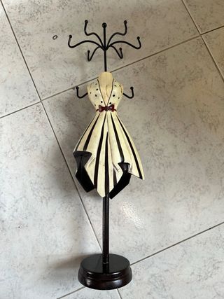 Manichino Portagioielli in legno 