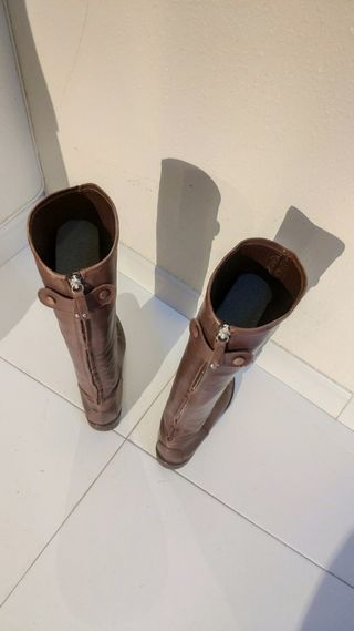 Botas altas marrones