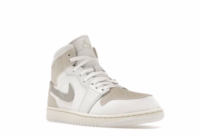 Air Jordan 1 MID SE.