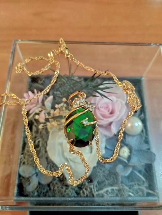 Preciosa joya de Best Wishes