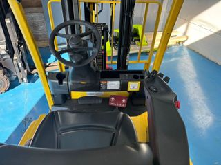 2093-Carretilla Eléctrica 3 Ruedas HYSTER 1600 Kg