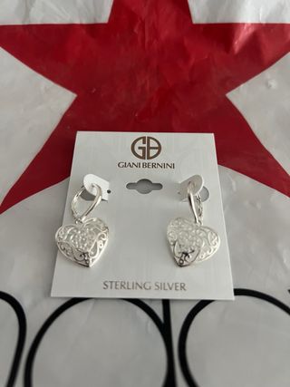 Pendientes de plata en forma de corazón