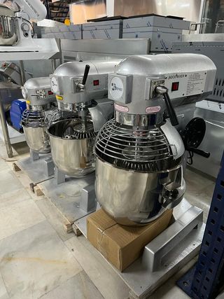 AMASADORA PLANETARIA DISTINTAS CAPACIDAD