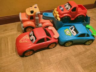 Camión más tres coches