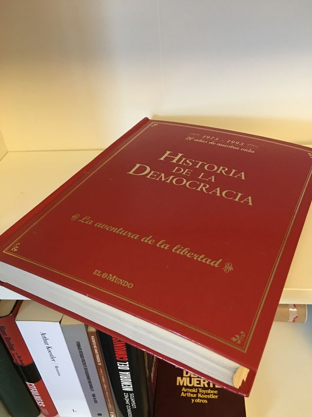 HISTORIA DE LA DEMOCRACIA.