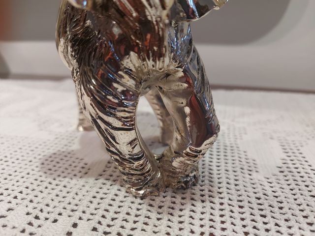 Statuina elefante in argento laminato