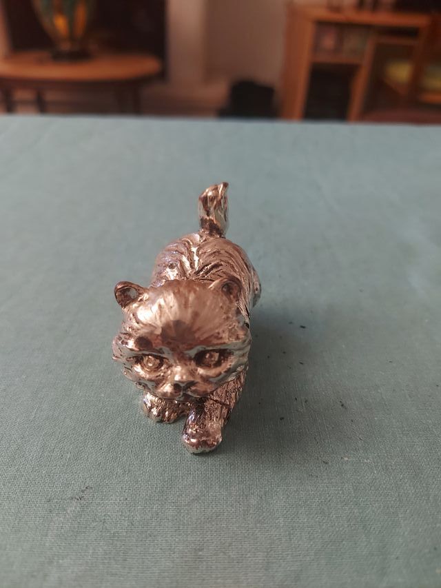 Statuine in argento laminato a forma di animali