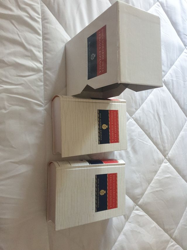 Diccionarios de la Lengua Española