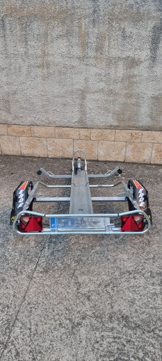 Alquilo carro / remolque moto 