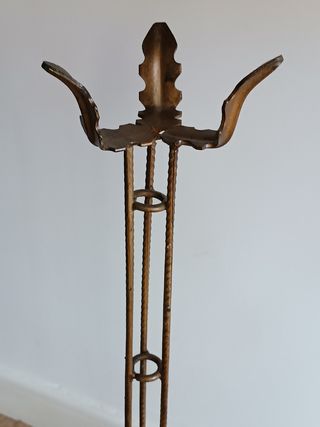 PIE ANTIGUO HIERRO FORJA