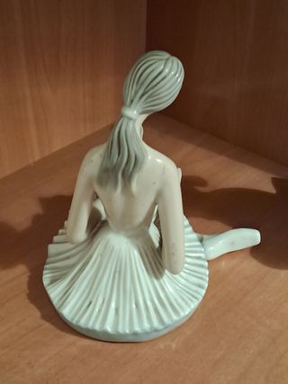 Figura porcelana.