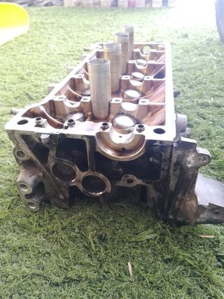 Culata Toyota avensis 1.8 16v 7A-FE