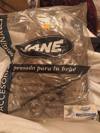 CONJUNTO SILLA- CUCO- MAXICOSI