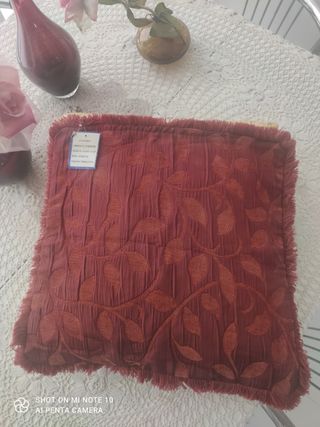 Cuscino design satin leaf🌹