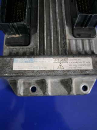 Centralita motor Opel