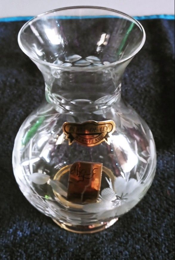 Jarrón de Cristal tallado plata de LEY.