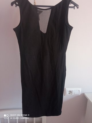 vestido tubo con cuello V pull Bear
