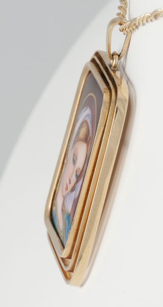 Colgante antiguo oro amarillo 18k y porcelana