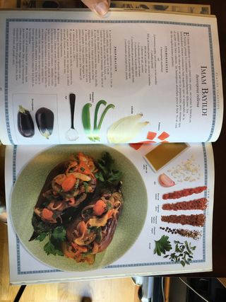 LA COCINA MEDITERRÁNEA CLÁSICA. Sarah Woodward.