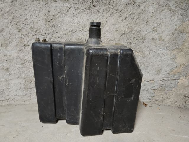 Desposito gasoil vendimiadora