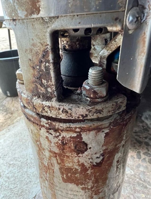 bomba sumergible para un pozo de 173m