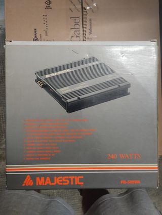 Amplificatore per auto