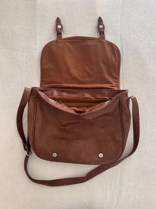Bolso marrón Stradivarius