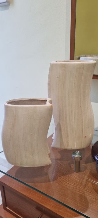 2 jarrones a juego