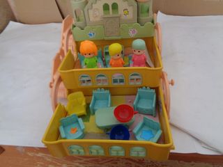 pin y pon (pinypon) castillos family o casa   . Le