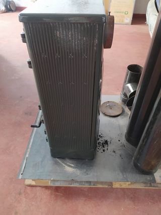 Estufa de leña y carbón jotul