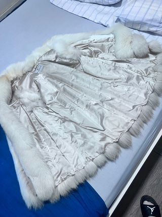 Abrigo zorro blanco
