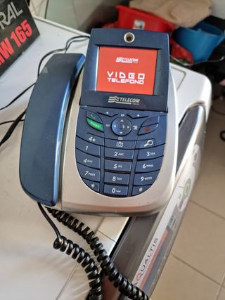 Moderbariato - Telefoni Vintage TELECOM