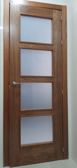 PUERTA COCINA NOGAL