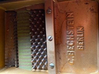 Piano C bechstein b212