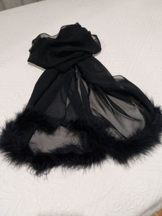 Foulard Plumas marabú negro 