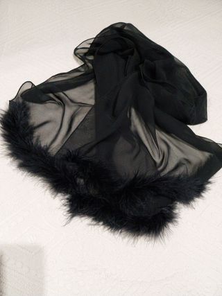 Foulard Plumas marabú negro 