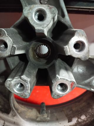 Llanta trasera Kymco bet&win 125