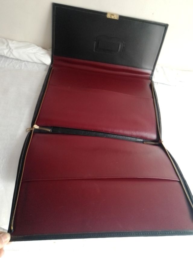 CARTERA PORTAPAPELES