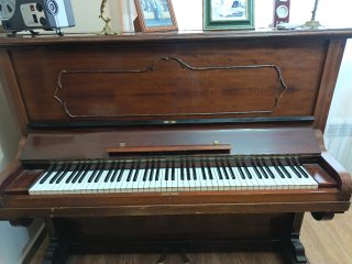 Piano antiguo