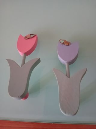 Perchas con forma de flor de madera 